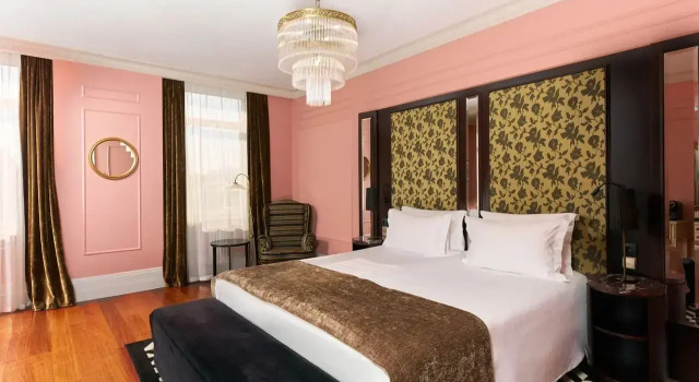 Двухместный номер Superior с видом на улицу DOM Boutique Hotel by Authentic Hotels