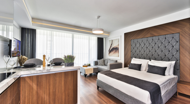 Студия с балконом и с видом на сад Grand Sapphire Residences By Northernland