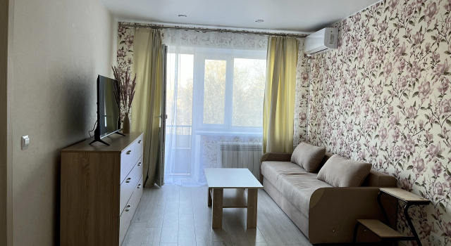 Desyatinnaya 3/1 Apartments, Book Apartment Cheap Hotels in Novgorod Region