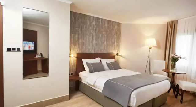 Трёхместный номер Standard Mira Otel Alsancak