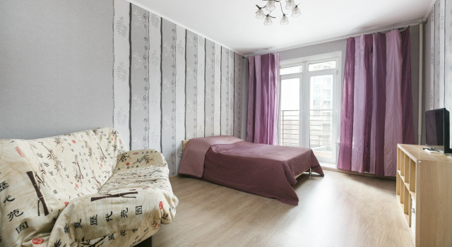 Двухместные апартаменты с балконом и с видом на город Apartments Freedom on Shamshinykh