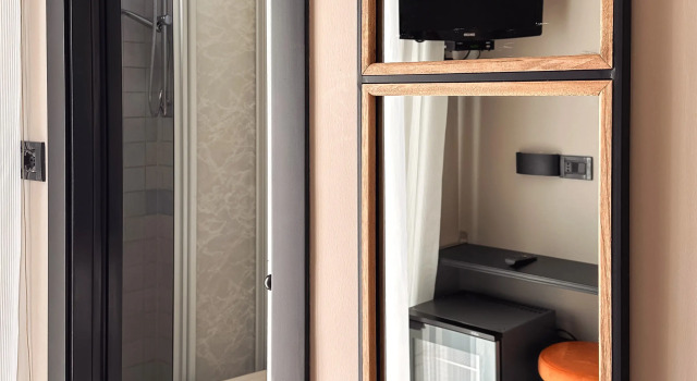 Одноместный номер Standard с балконом Lime Hotel