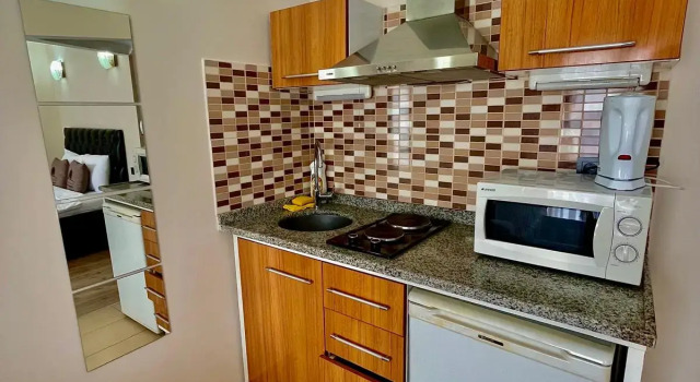 Четырёхместный номер Standard с балконом Апарт-отель ELEGANCE CIHANGIR APART