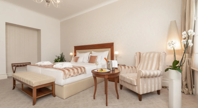 Deluxe Doppel Zimmer mit Stadtblick Hotel Le Premier