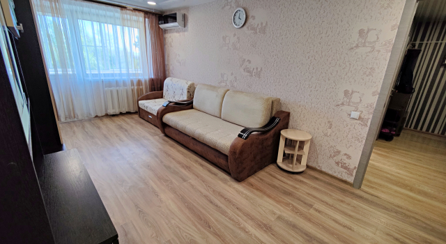 4 Kvartal dom 1 Flat, Prenota Appartamento Hotel a Samara con parcheggio, Parcheggio