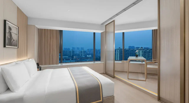 Апартаменты Luxury c 1 комнатой Апарт-отель CM+ Serviced Apartment Beijing Huashang