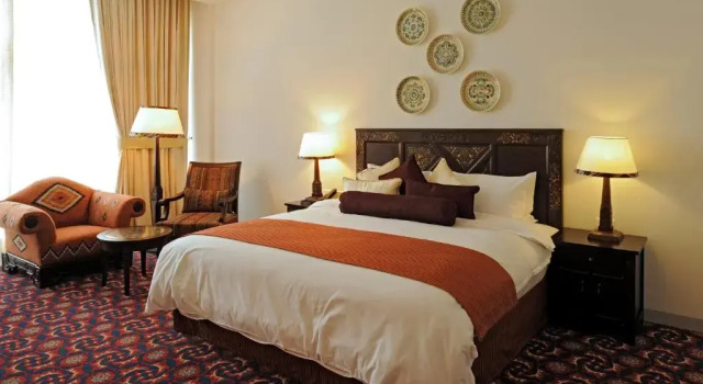 Двухместный номер Deluxe Dushanbe Serena Hotel