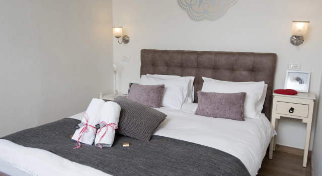 Люкс с балконом и с красивым видом из окна Шале Osnata Butique Suites