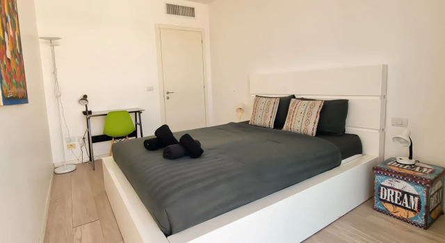 Апартаменты Brand New 2 Bdr Apartment Florentine #TL30