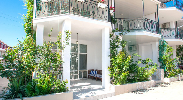 Astra 1 Apartments, Book Apartment Ordzhonikidze 