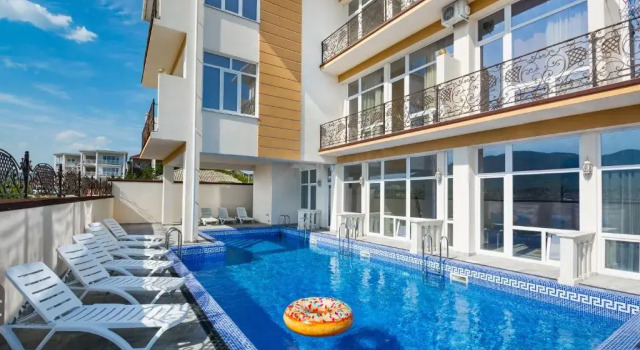 White Lion Guest House, Rezervovat Penzión Sudak 