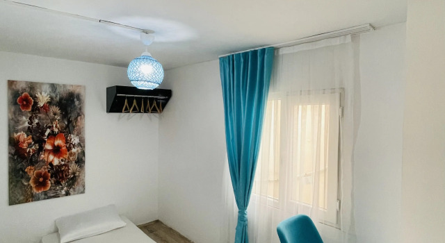 Счастливый дом Pantera House, Забронировать Дом для отпуска Коттеджи Стамбула, рядом с Мечеть Соколлу Мехмед-паши, Коттедж