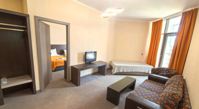 Dvukhkomnatnye S Balkonom # 404 Apartments, Prenota Appartamento Astrachan' Astrakhan Region
