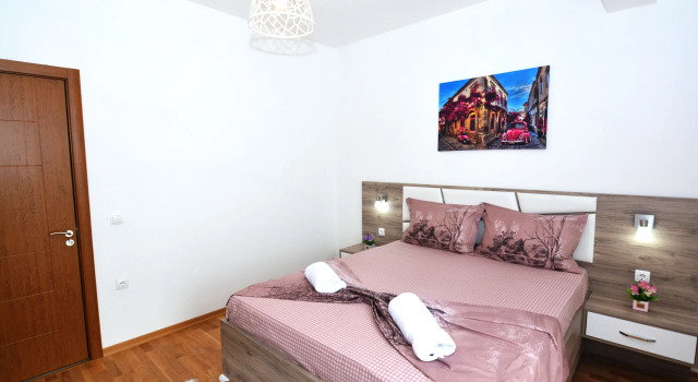 Jacek Apartments