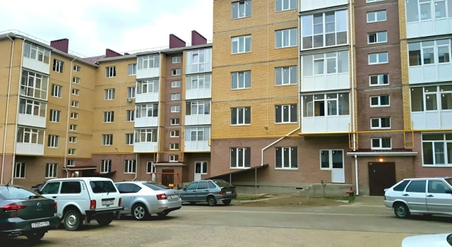 Апартаменты Квартира Уютная квартира с видом на горы и озеро