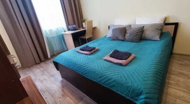 1 komnatnaya kvartipa na Vzletke Sovetskiy rayon Flat, Reserva ahora Apartamento Hoteles en Krasnoyarsk con aparcamiento, Aparcamiento