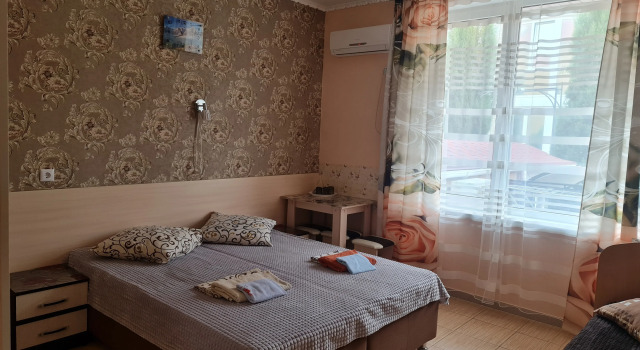 Standard Triple room DelfiniYa Mini-Hotel