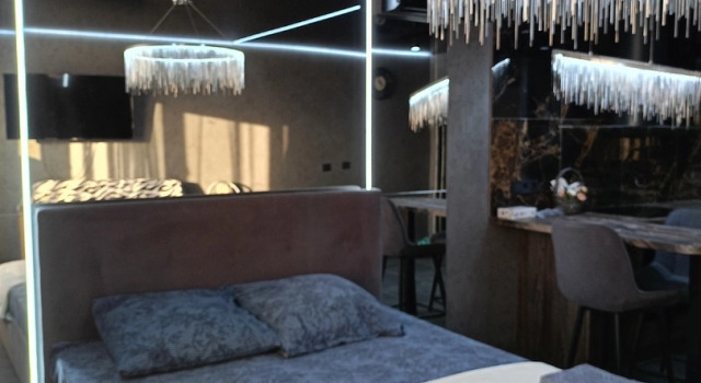 Antrotsit U Flagmanag Apartments, Prenota Appartamento Hotel a Udmurtia con parcheggio, Parcheggio