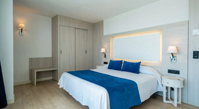 Полулюкс Отель THB Sa Coma Platja