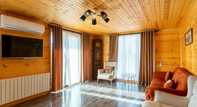 Eco house villa jeo, Забронировать Вилла Отели Тбилиси с бассейном, рядом с Самаси Арагвели, Бассейн