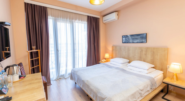 Двухместный номер Standard с балконом Hotel N16