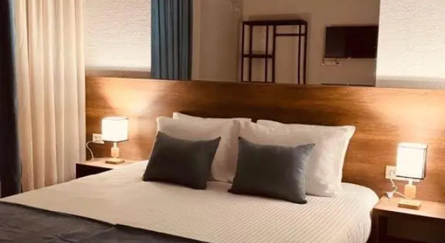 Двухместный номер Standard с балконом и с красивым видом из окна Отель Hill Hotel Kutaisi