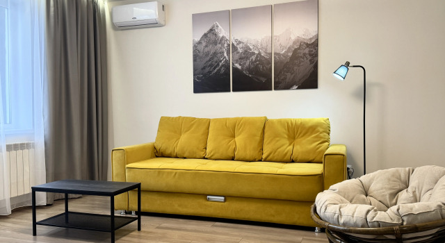 Prostornaya Na Vzletke Flat, Reserva ahora Apartamento Hoteles en Krasnoyarsk con aparcamiento, Aparcamiento