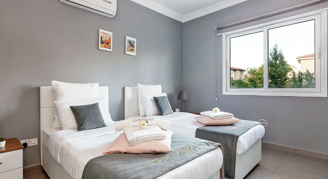 Люкс Deluxe Отель Carrington Holidays