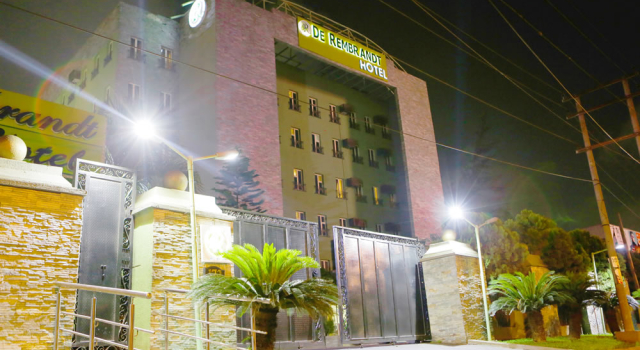 De Rembrandt Suites Hotel, Book Hotel Ikeja 