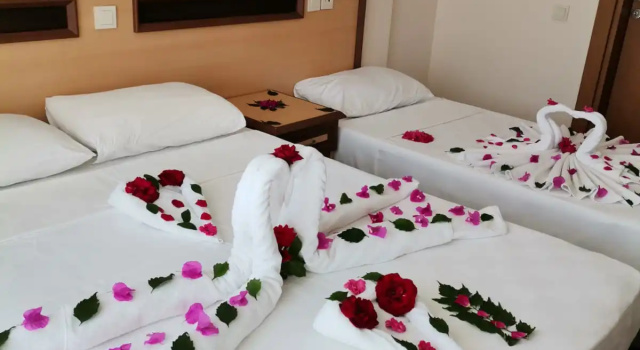 Трёхместный номер Standard Side Özgürhan Hotel