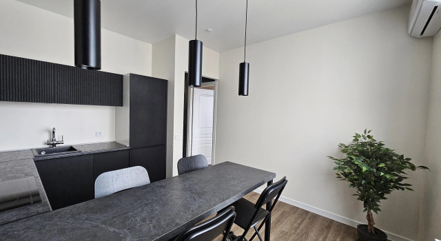 Dvukhkomnatnaya Na Turchevicha 8 Flat, Prenota Appartamento Sverdlovsky City District 