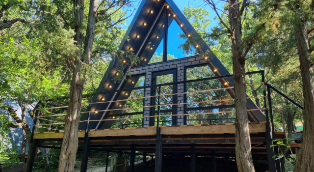A-Frame Штиль с красивым видом из окна Глэмпинг Очаг