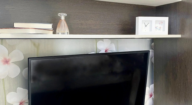Квартира Konstantinov Apartments на Кошурникова, Забронировать Апартаменты/квартира Дзержинский район Новосибирск, рядом с Станция Берёзовая роща