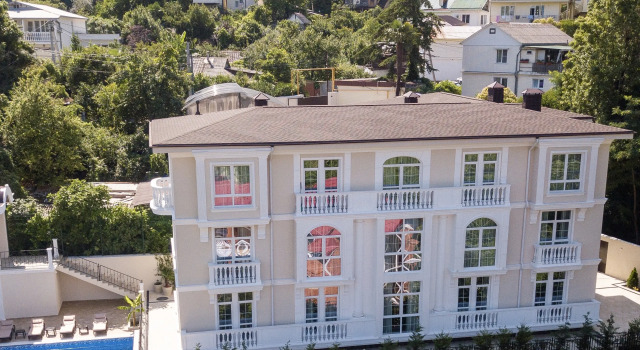 Гостевой дом The White Residence