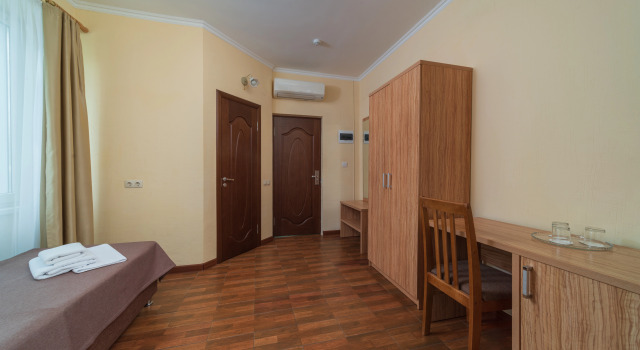 Трёхместный номер Семейный Отель RoomHotel