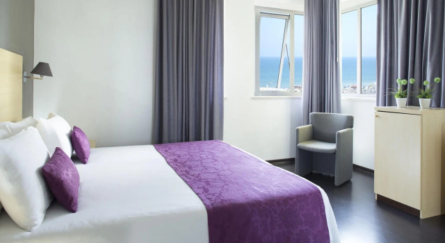 Club Meeting Hotel