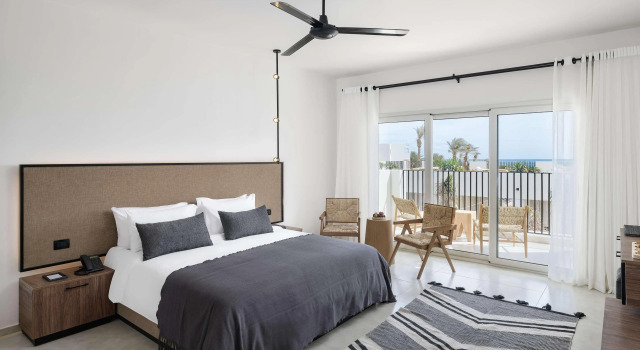 Курортный Отель Serry Beach Resort
