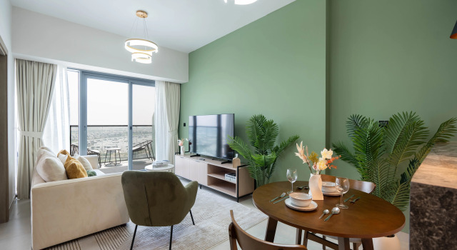 Апартаменты KeyRock Golf Gate | Stylish Retreat + Pool & Gym