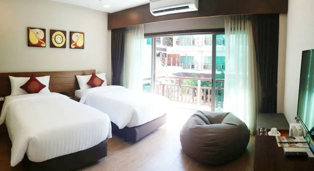 Двухместный номер Crystal с балконом и с видом на город The Agate Pattaya Boutique Resort