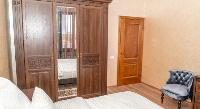 2 Bedrooms Suite with view Bomond Hotel