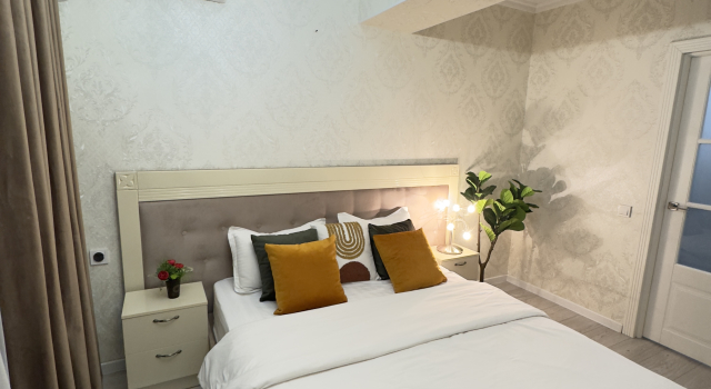 Апартаменты Your home away from home, Забронировать Апартаменты/квартира Апартаменты Алматы, рядом с Станция метро Алмалы, Апартаменты/квартира