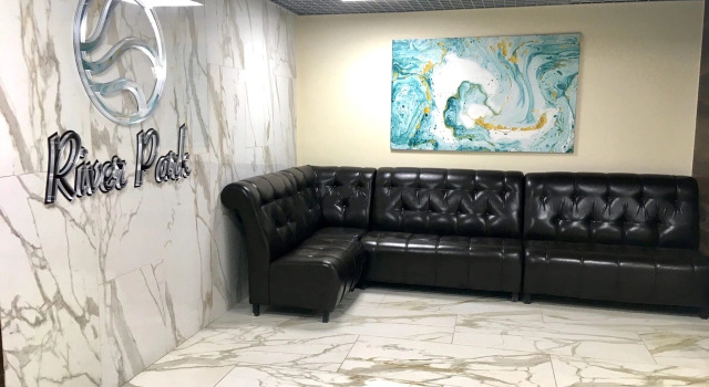 S Vidom na Kamu Apartments, Book Lejlighed Hoteller i Perm med parkering, Parkering
