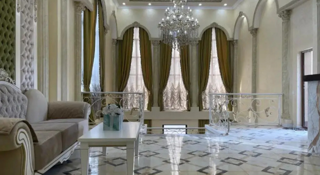 Отель Aura