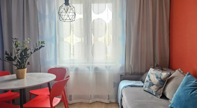 Квартира Яркая Поблизости от Лахта Центра