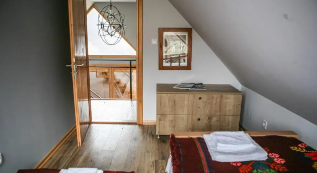 Коттедж с балконом и с красивым видом из окна Country House Selo Guest House	