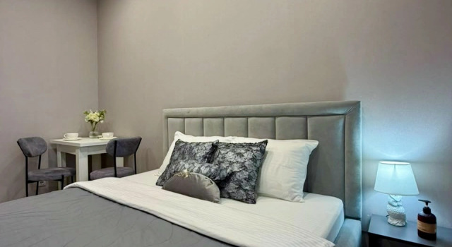 Uyutnaya Studiya V Tsentralnoy Chasti Goroda Apartment, Rezervovat Apartmán Hotely v Amurská s parkováním, Parkování