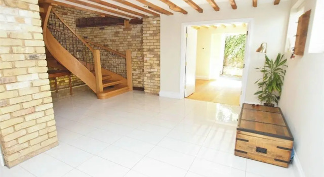 Status House London Guest House, Book Pension London London og omegn