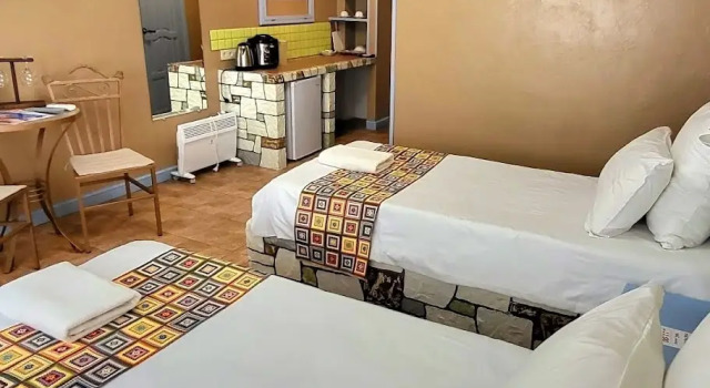 Трёхместный семейный номер Superior с балконом и с красивым видом из окна Отель Casa del sol