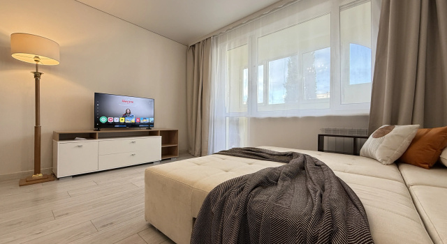 2-Kom Pr Oktyabryskoy Revolyutsii 32-342 Kakdoma V Sevastopole Flat, Book Apartment Sevastopol 