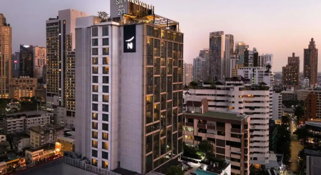 Отель Novotel Bangkok Sukhumvit 20